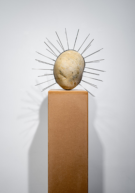 Manuela Morales Délano, Espantapajaros white, 2025