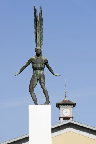 13_der_flieger_unterer_bahnhofplatz_03.jpg