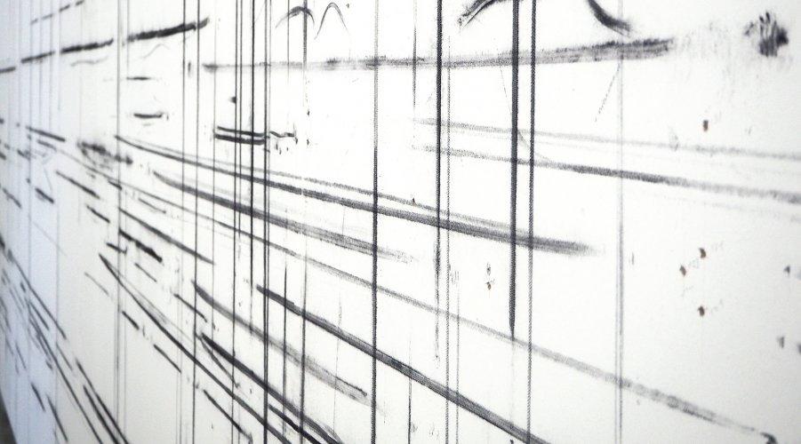 amrein_serena-zungenschlag_2018_detail-wandzeichnung_370x1190cm.jpg