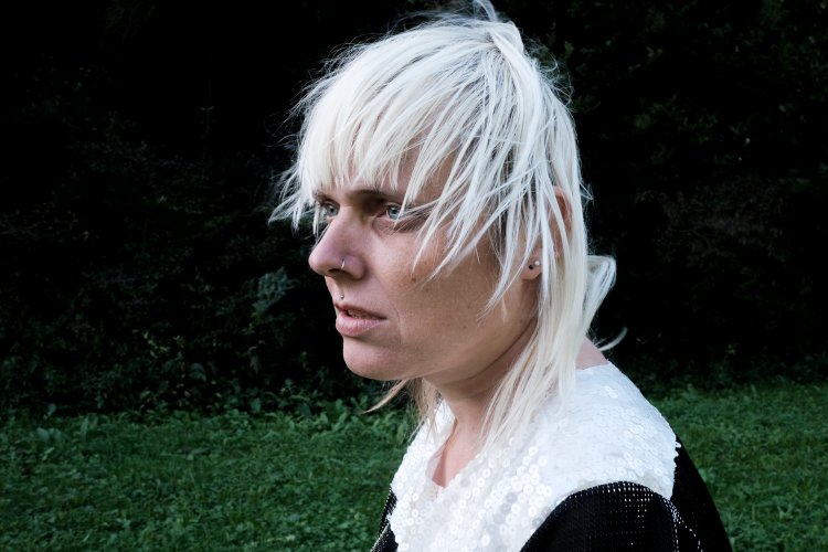 hilke_2_-_ari_wimmer.jpg